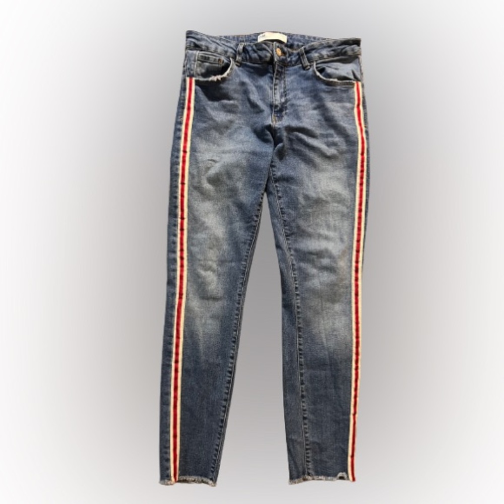 blue Zara jeans